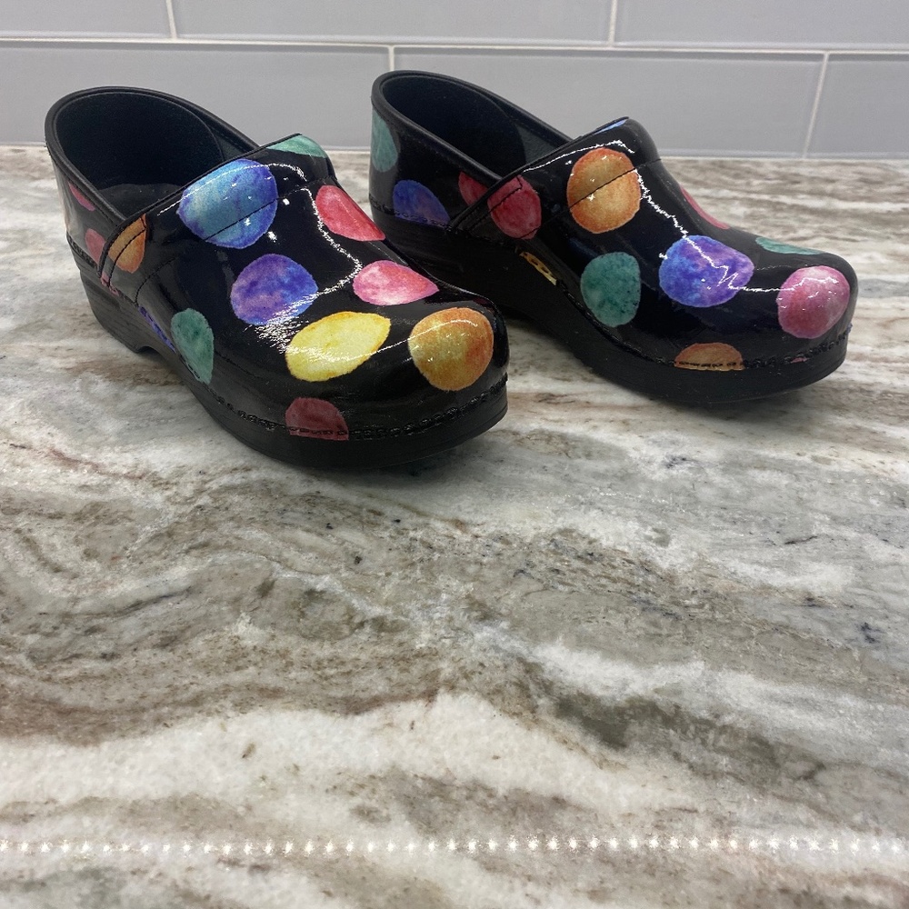 Dansko Women's Planet Clogs size 38 EU